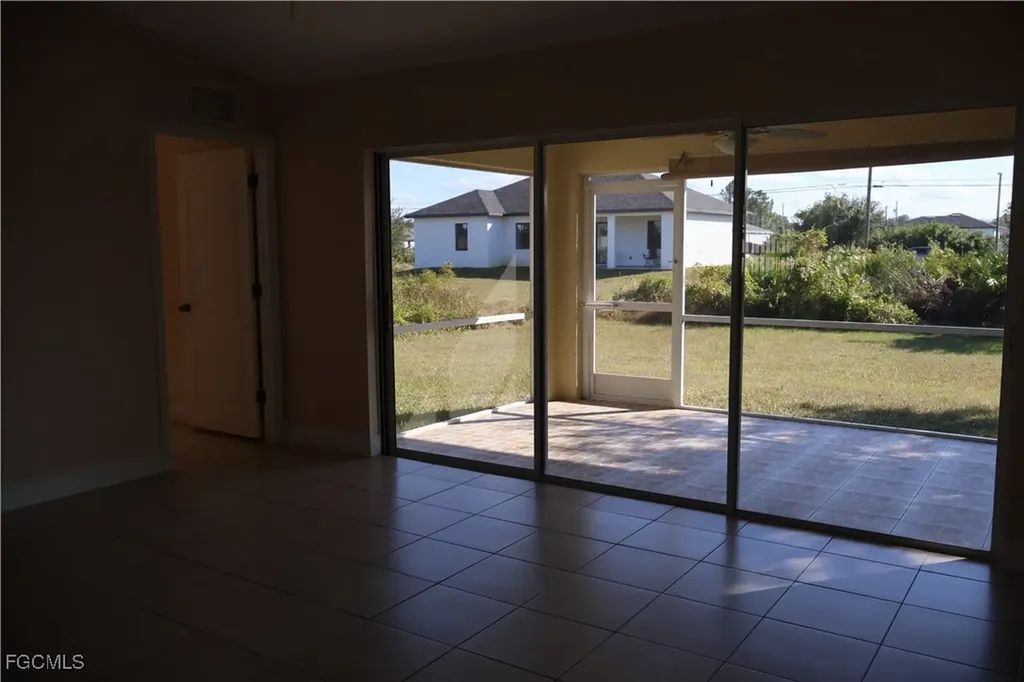 3805 22nd Street SW Lehigh Acres FL 33976