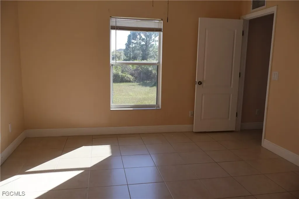 3805 22nd Street SW Lehigh Acres FL 33976