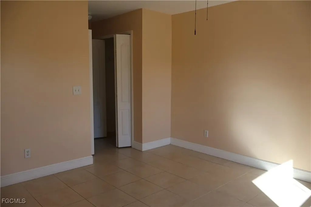 3805 22nd Street SW Lehigh Acres FL 33976