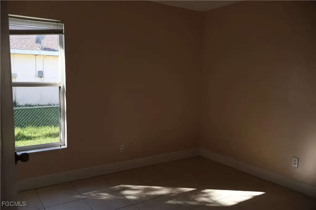 3805 22nd Street SW Lehigh Acres FL 33976