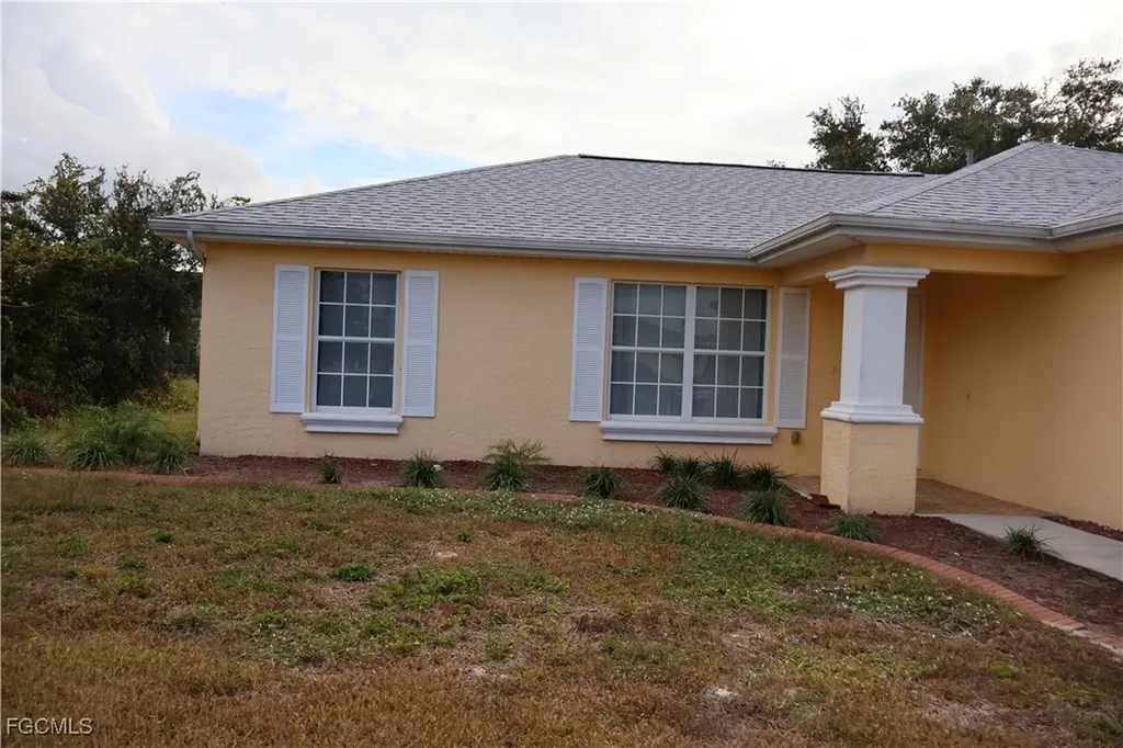 3805 22nd Street SW Lehigh Acres FL 33976