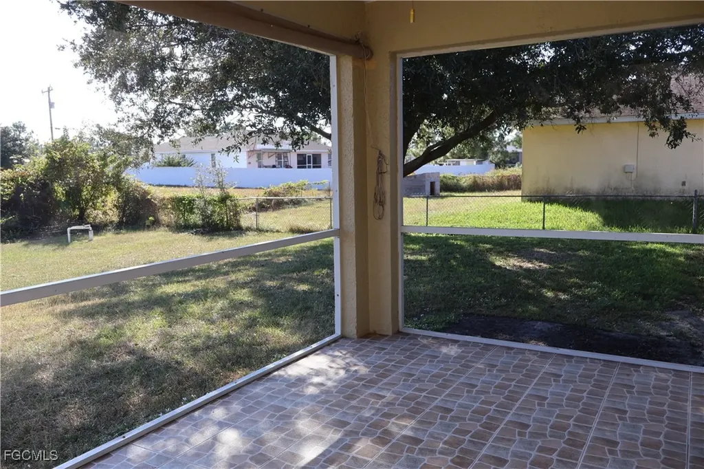 3805 22nd Street SW Lehigh Acres FL 33976