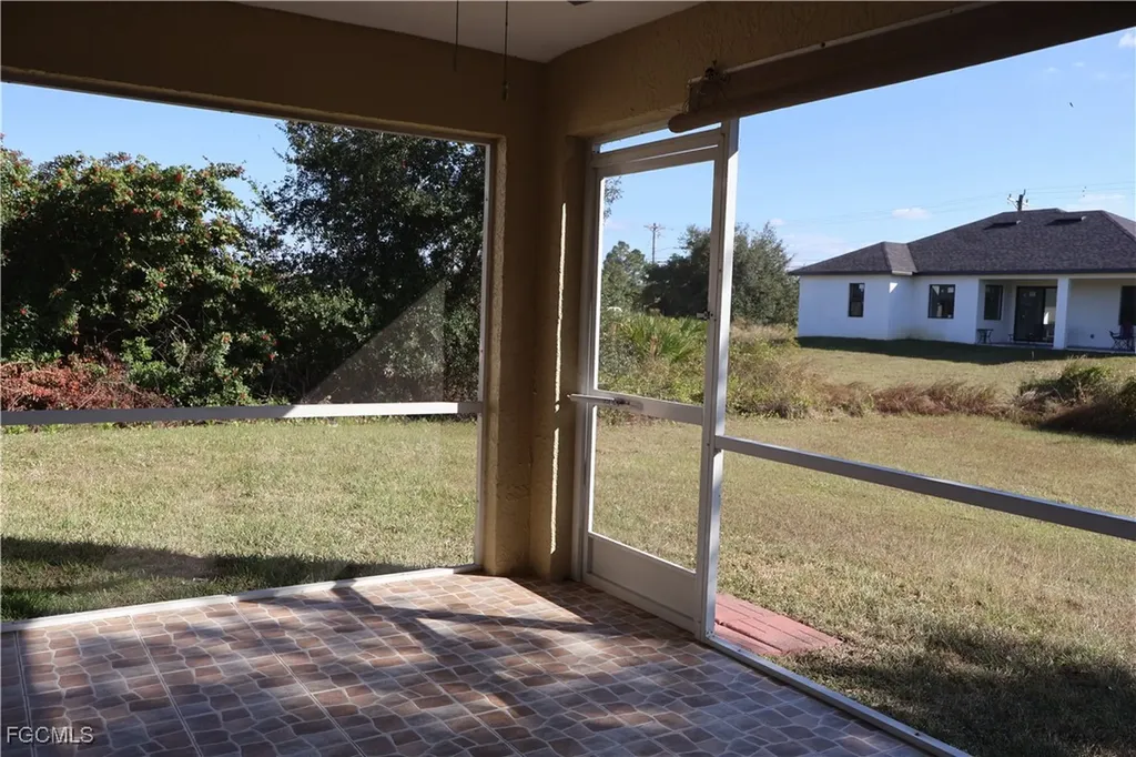 3805 22nd Street SW Lehigh Acres FL 33976