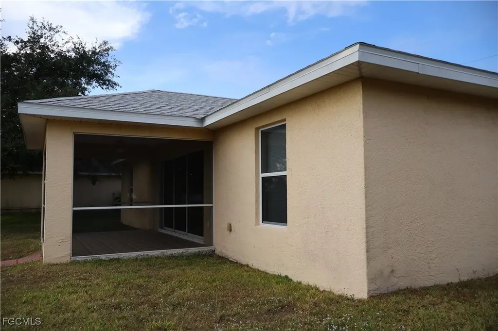 3805 22nd Street SW Lehigh Acres FL 33976