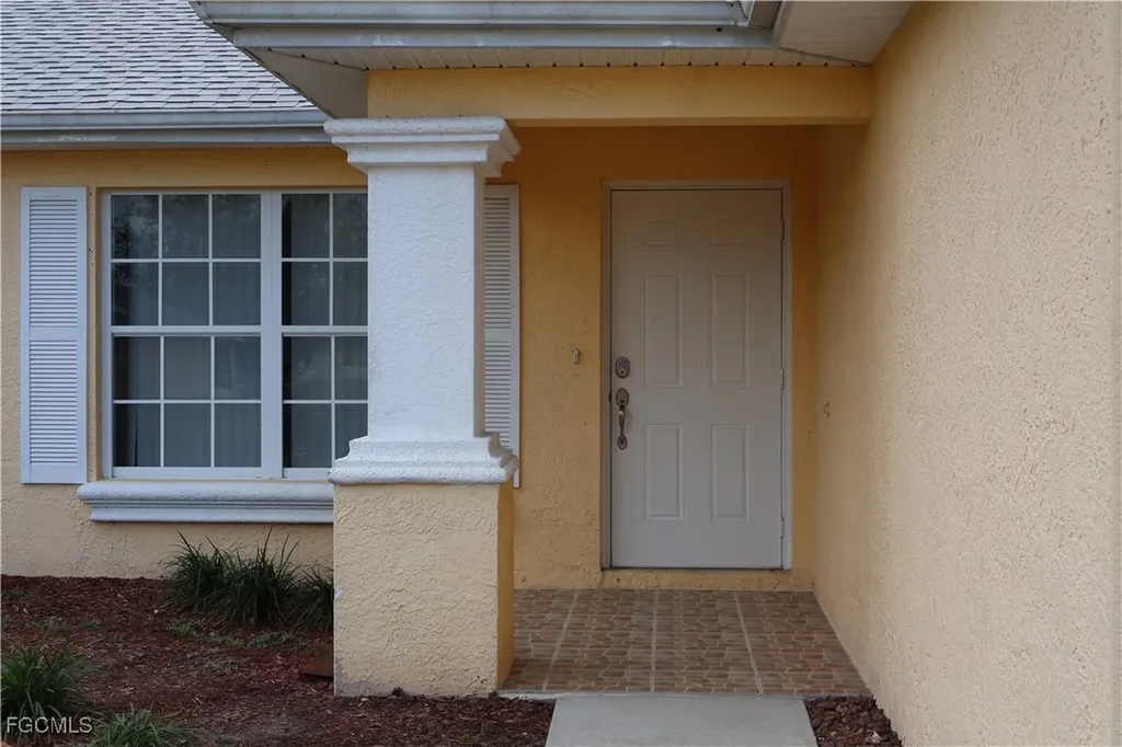 3805 22nd Street SW Lehigh Acres FL 33976