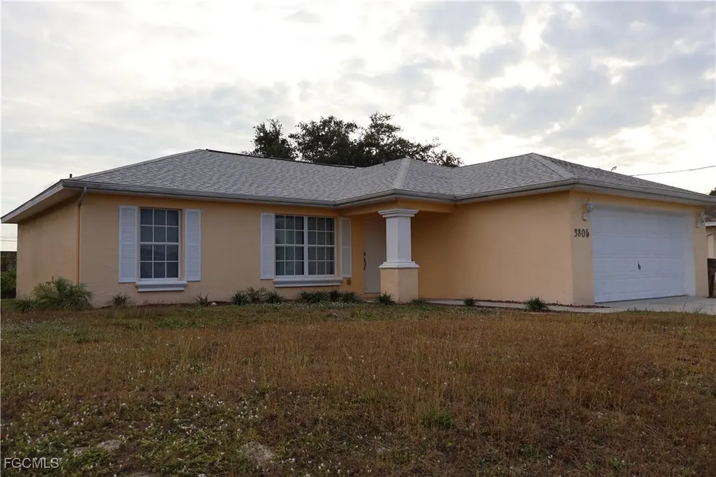 3805 22nd Street SW Lehigh Acres FL 33976