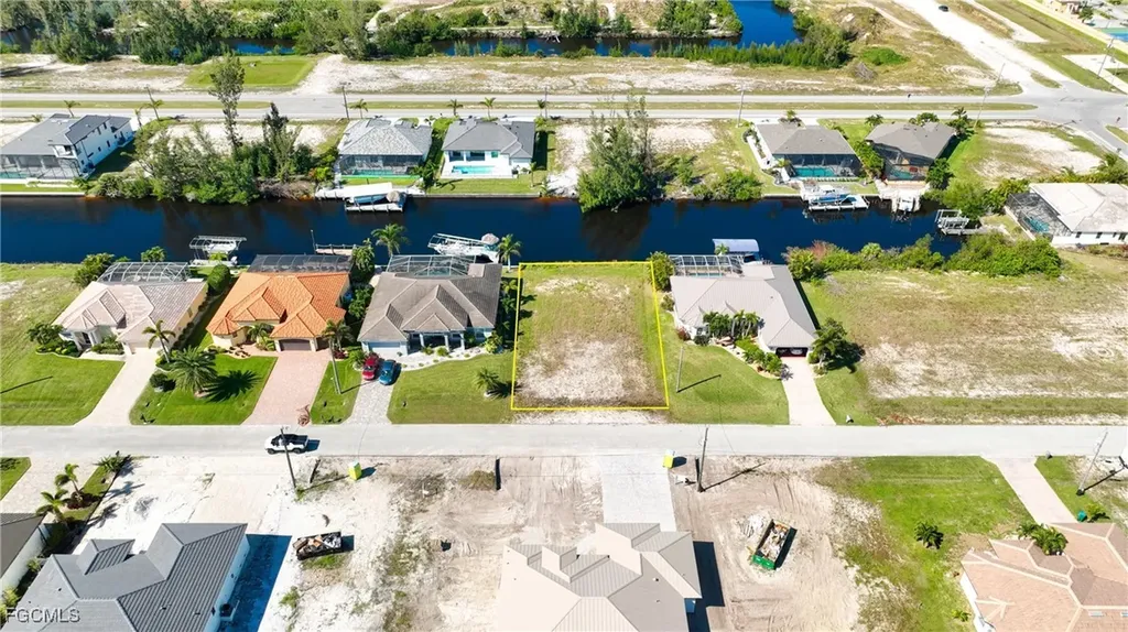 722 NW 39th Avenue Cape Coral FL 33993