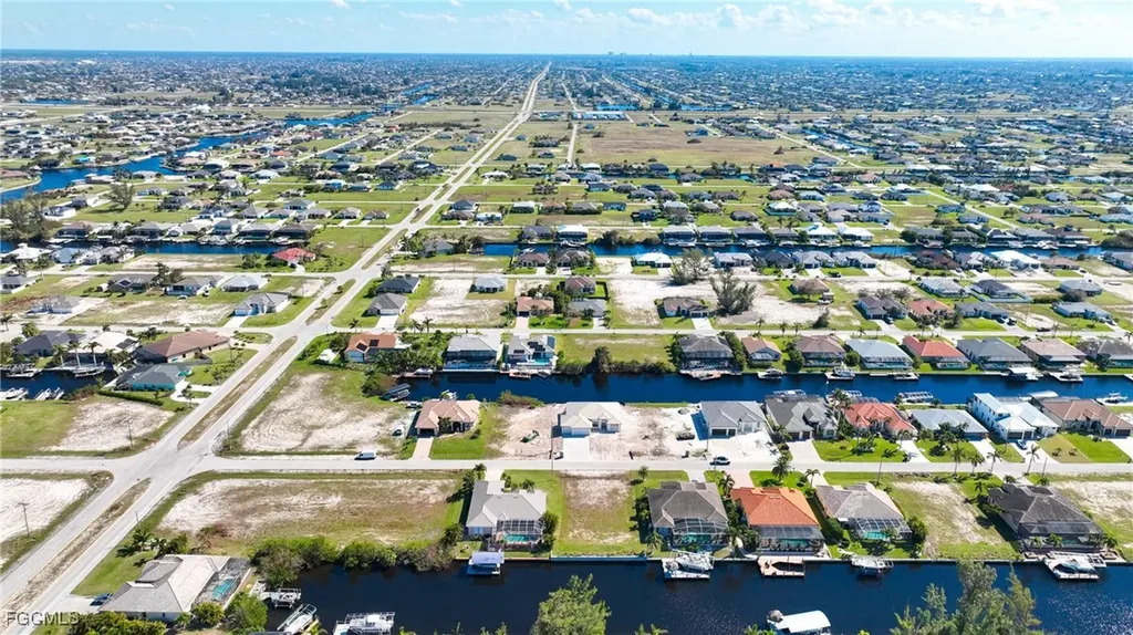 722 NW 39th Avenue Cape Coral FL 33993