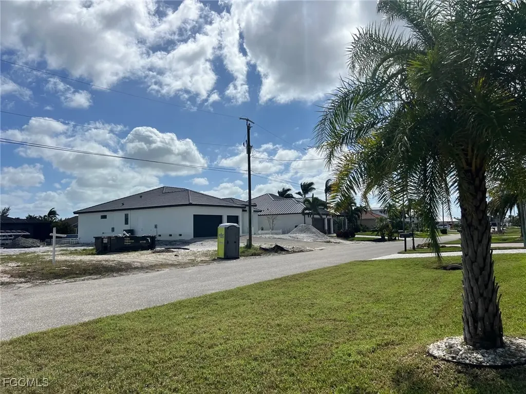 722 NW 39th Avenue Cape Coral FL 33993