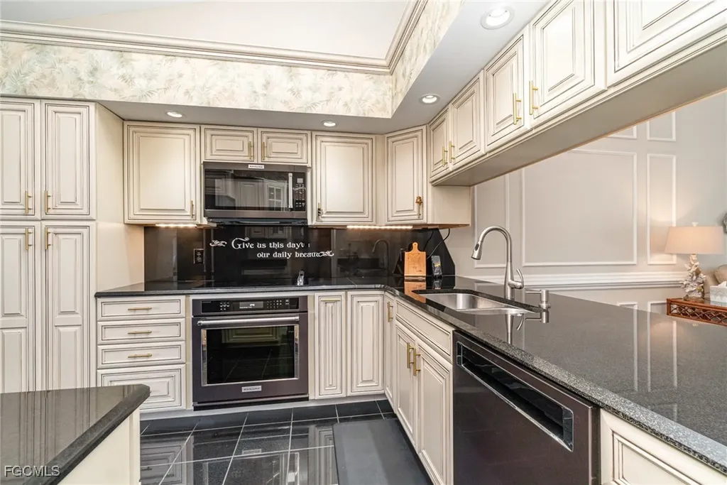 912 SW 48th Terrace Cape Coral FL 33914
