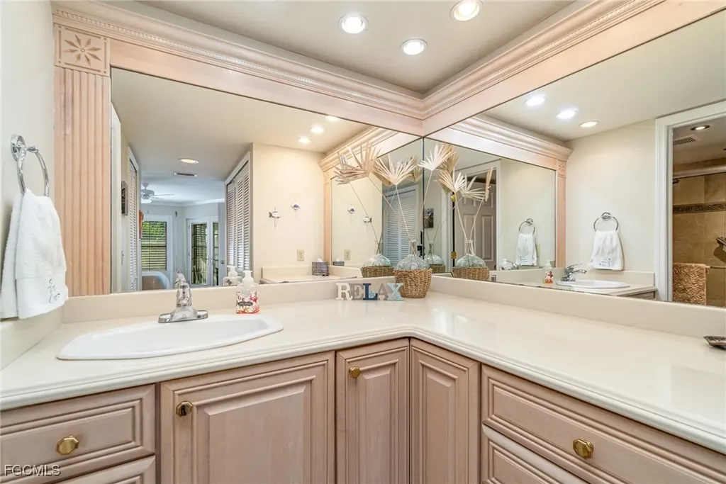 912 SW 48th Terrace Cape Coral FL 33914