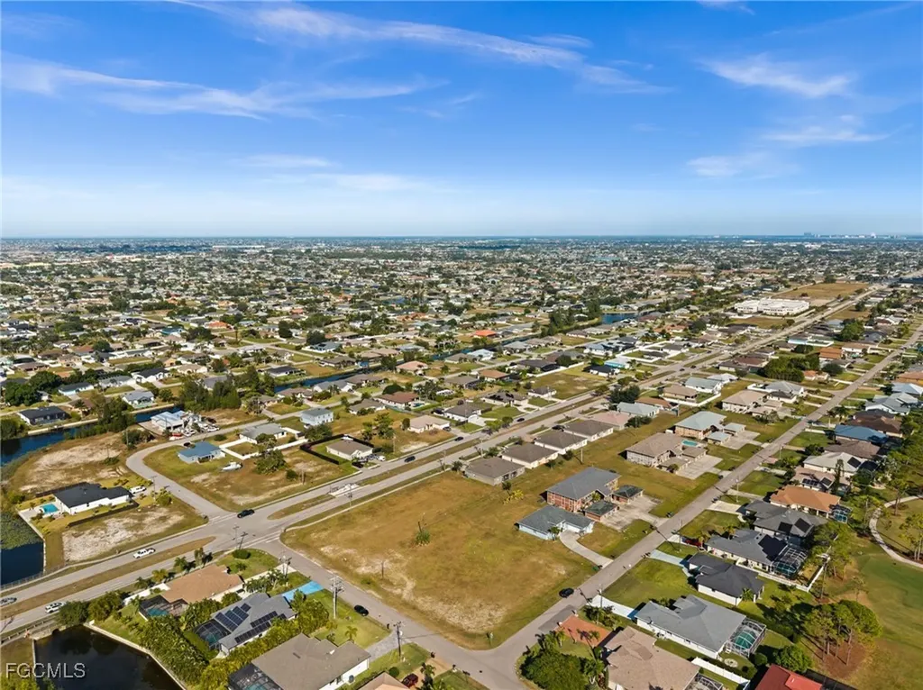 1422 SW Trafalgar Parkway Cape Coral FL 33991