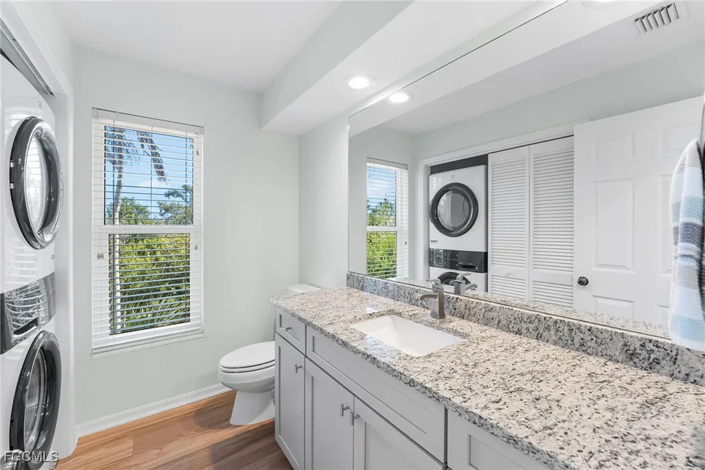 241 Violet Drive Sanibel FL 33957