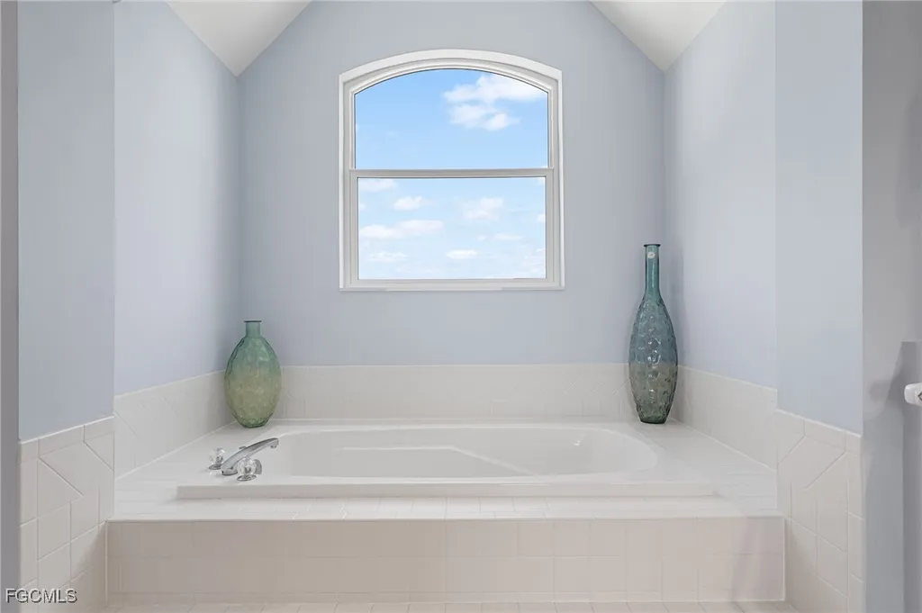 241 Violet Drive Sanibel FL 33957