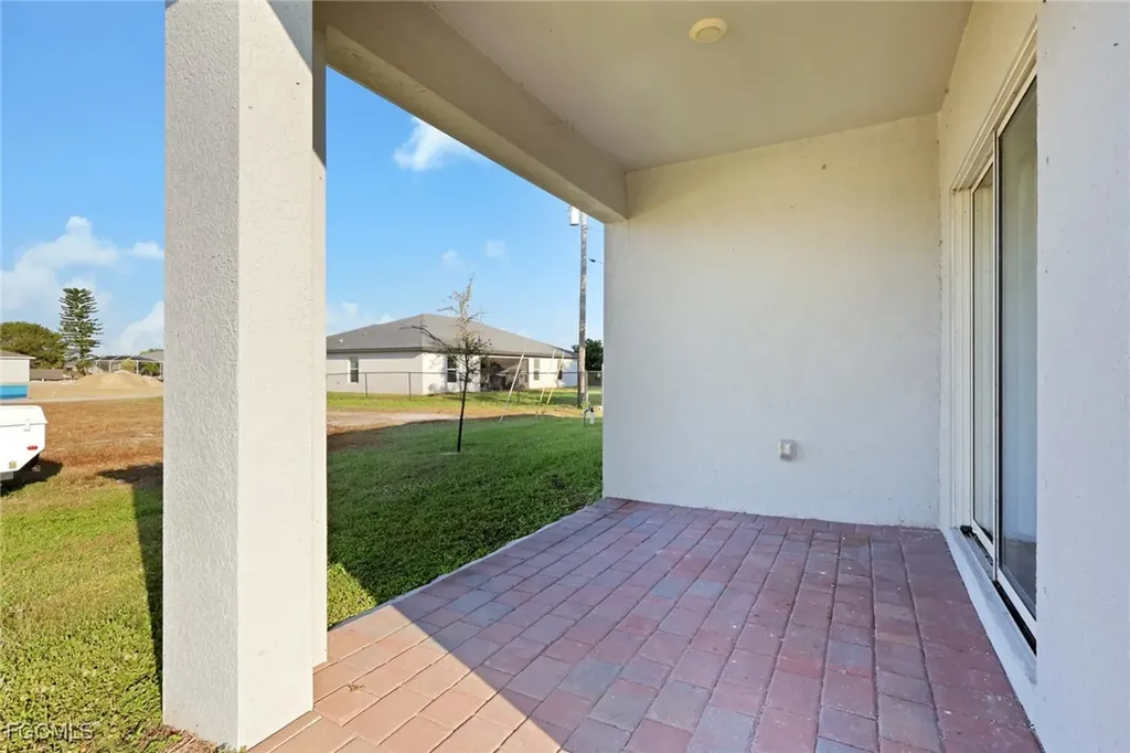 2800 NW 6th Avenue Cape Coral FL 33993