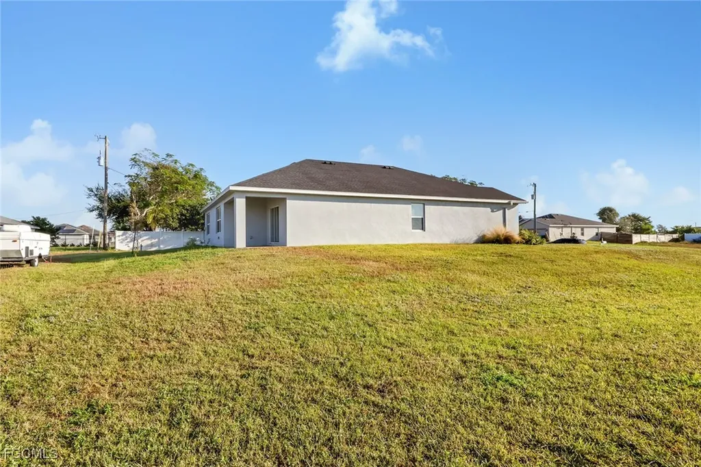 2800 NW 6th Avenue Cape Coral FL 33993