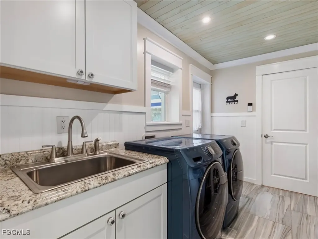 5812 Silvery Lane Fort Myers FL 33919