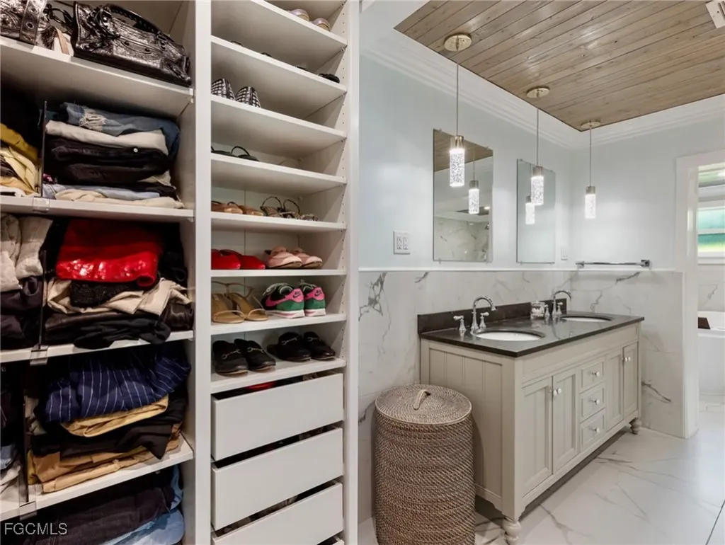 5812 Silvery Lane Fort Myers FL 33919