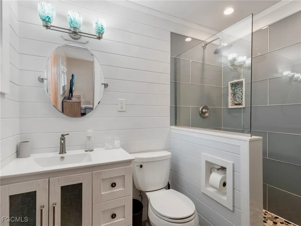 5812 Silvery Lane Fort Myers FL 33919