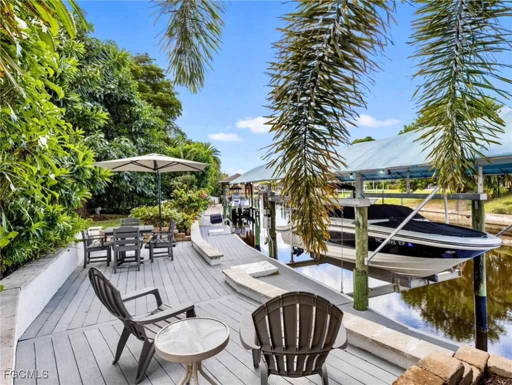 5812 Silvery Lane Fort Myers FL 33919