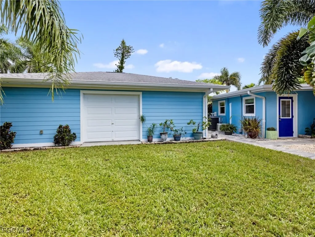 5812 Silvery Lane Fort Myers FL 33919