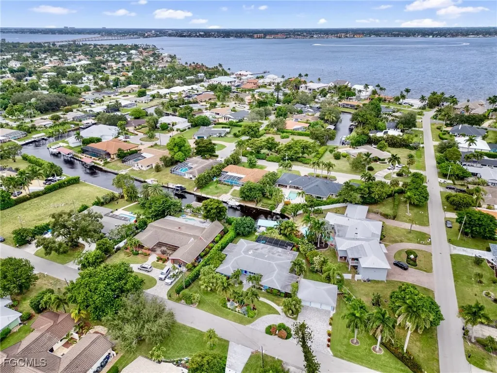 5812 Silvery Lane Fort Myers FL 33919