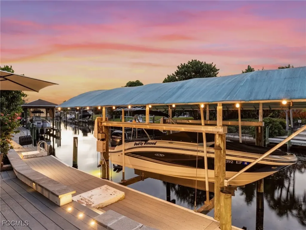 5812 Silvery Lane Fort Myers FL 33919