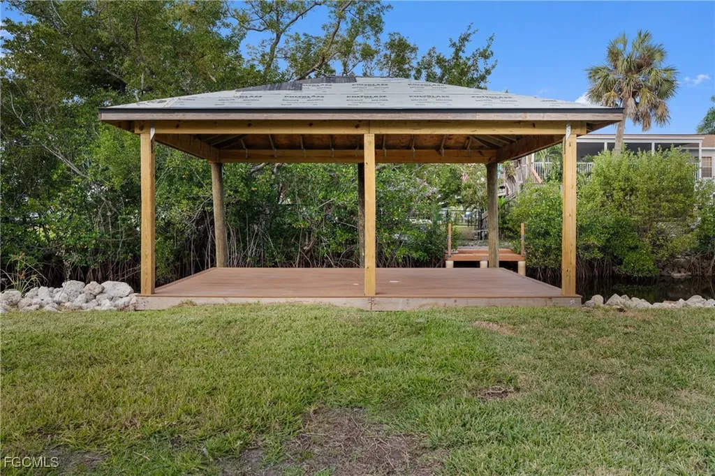 18190 Pioneer Road Fort Myers FL 33908