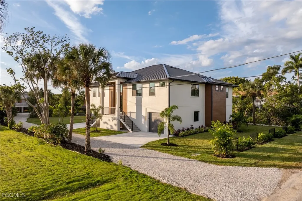 18190 Pioneer Road Fort Myers FL 33908