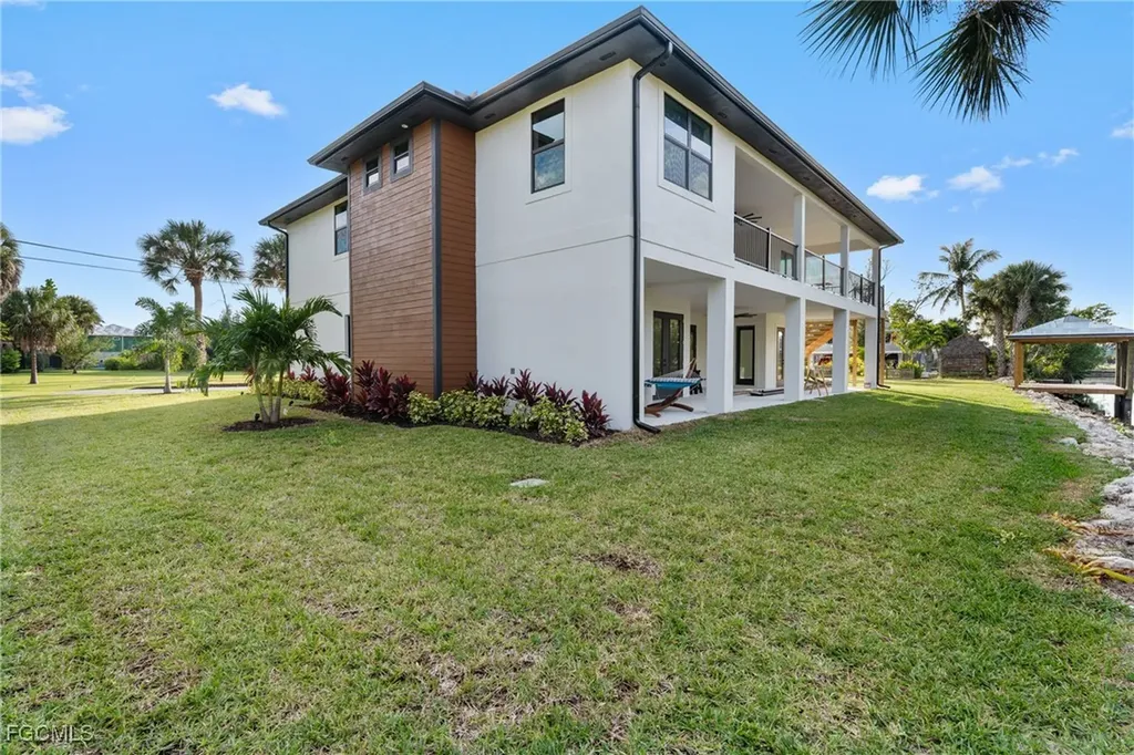 18190 Pioneer Road Fort Myers FL 33908