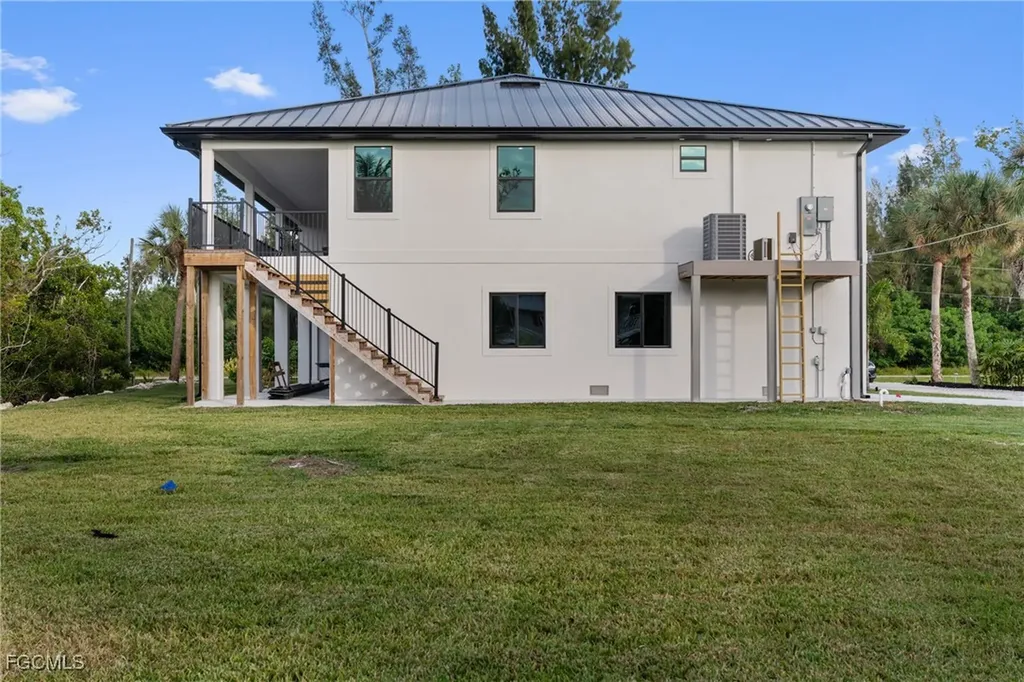 18190 Pioneer Road Fort Myers FL 33908