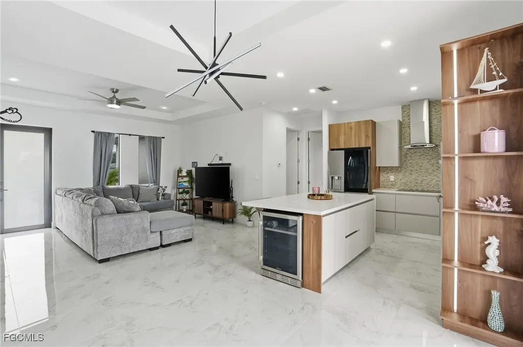 1720 NW 15th Place Cape Coral FL 33993