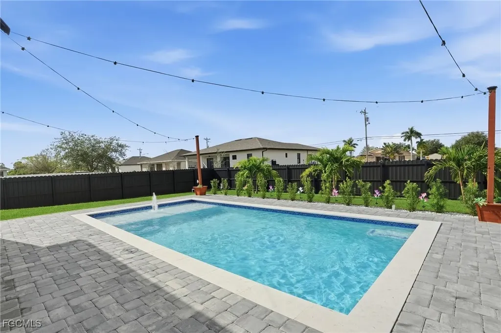 1720 NW 15th Place Cape Coral FL 33993