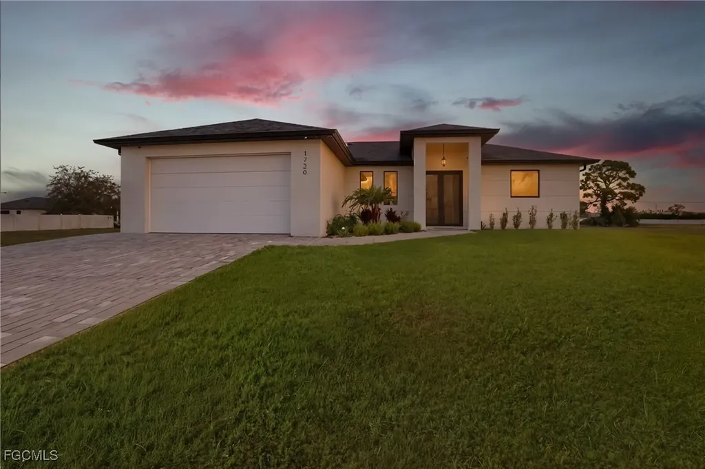 1720 NW 15th Place Cape Coral FL 33993