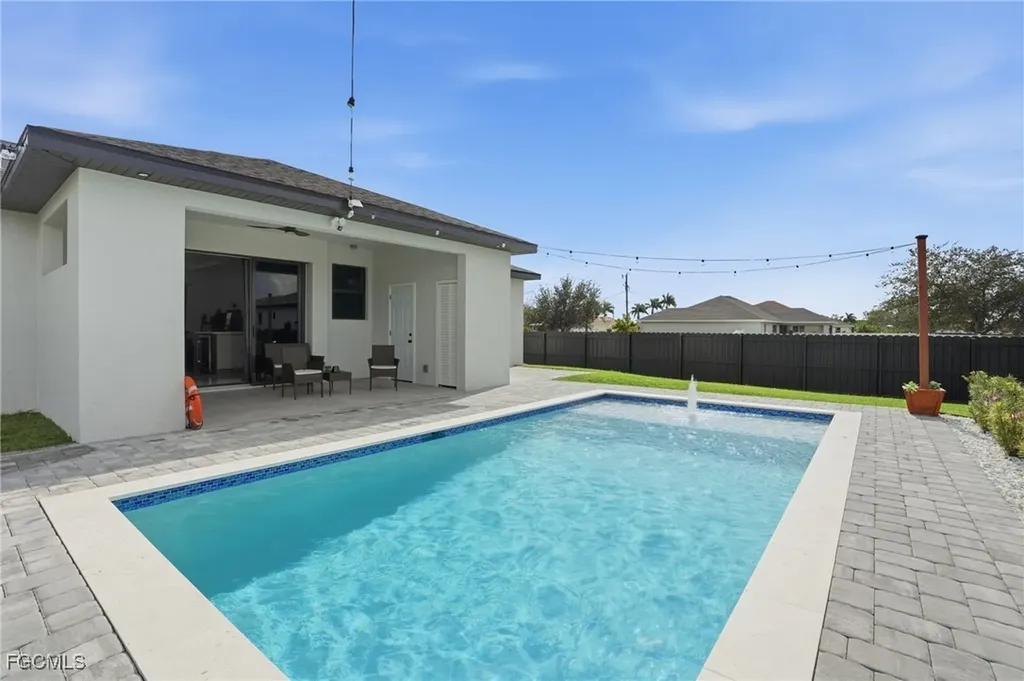 1720 NW 15th Place Cape Coral FL 33993