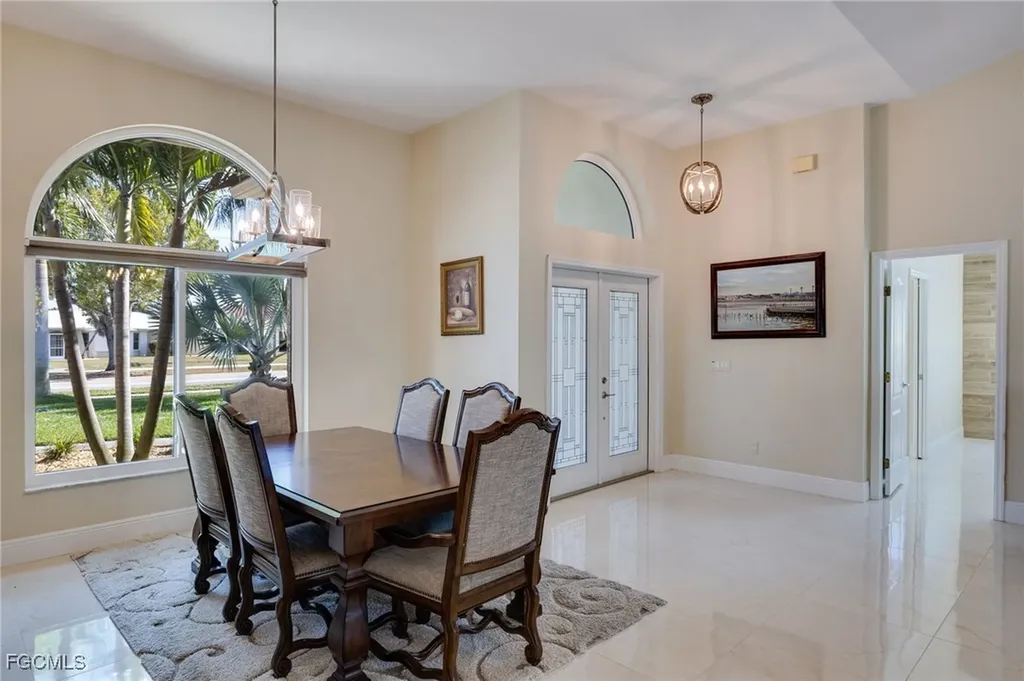 3718 Palm Tree Boulevard Cape Coral FL 33904