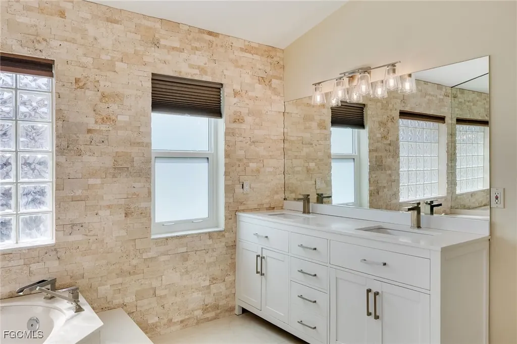 3718 Palm Tree Boulevard Cape Coral FL 33904