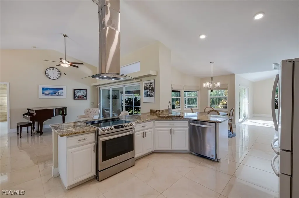 3718 Palm Tree Boulevard Cape Coral FL 33904