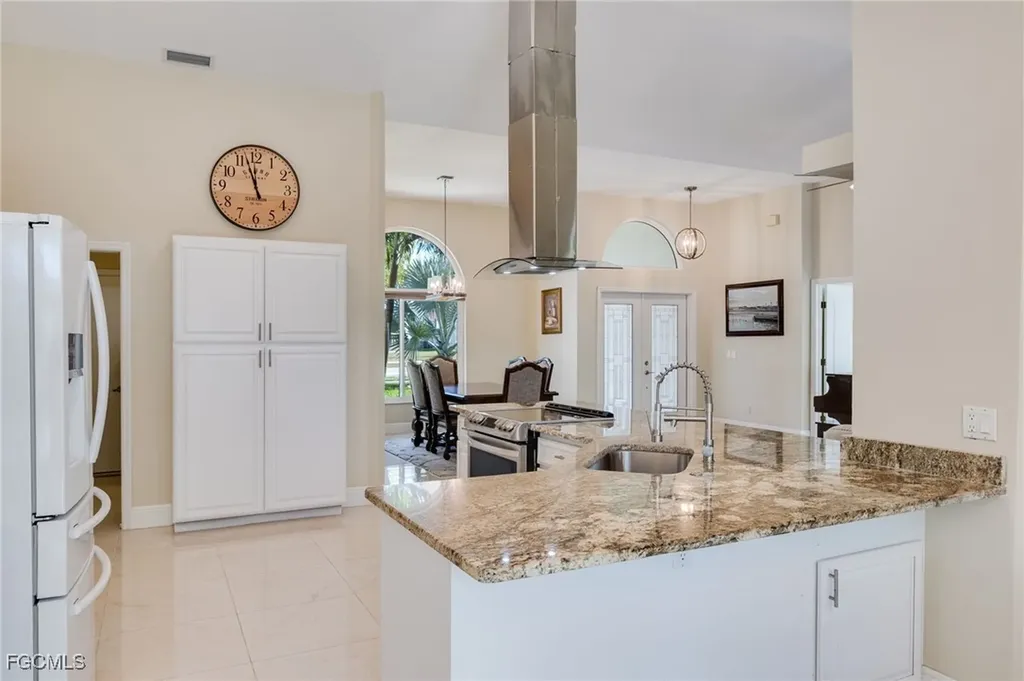 3718 Palm Tree Boulevard Cape Coral FL 33904