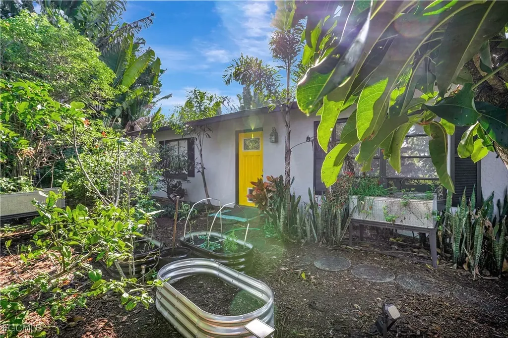 5887 Kingfish Road Bokeelia FL 33922