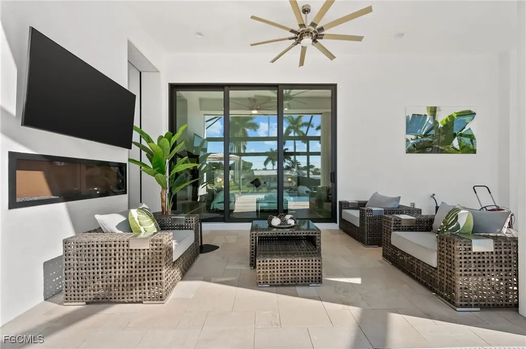 5324 Mayfair Court Cape Coral FL 33904