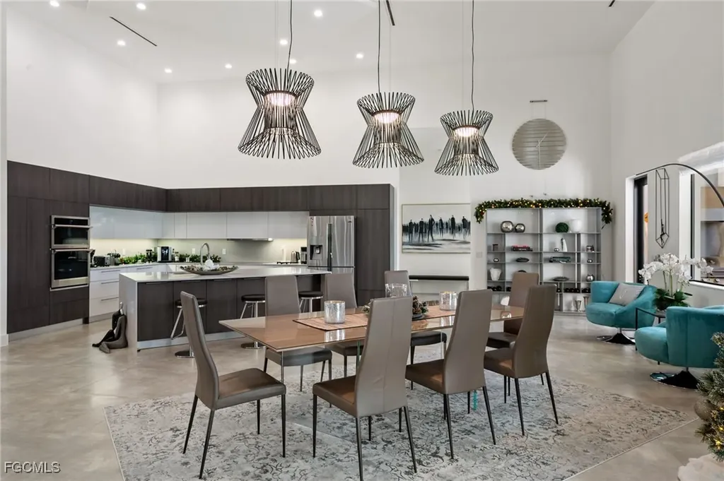 5324 Mayfair Court Cape Coral FL 33904