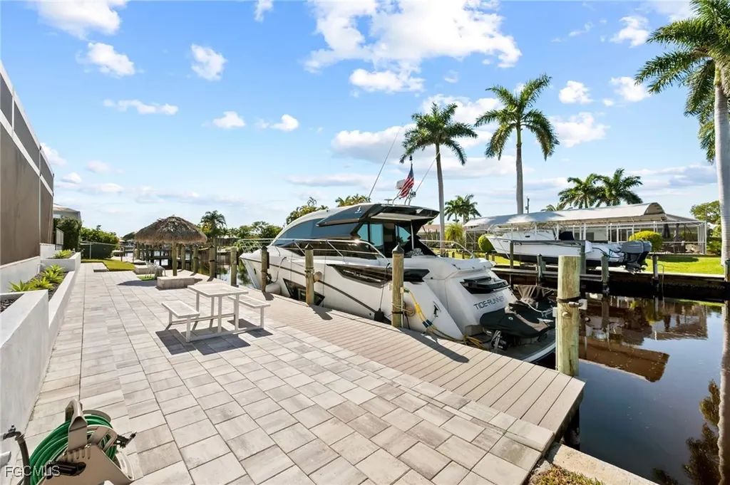 5324 Mayfair Court Cape Coral FL 33904