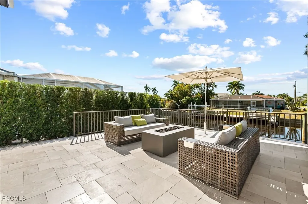 5324 Mayfair Court Cape Coral FL 33904