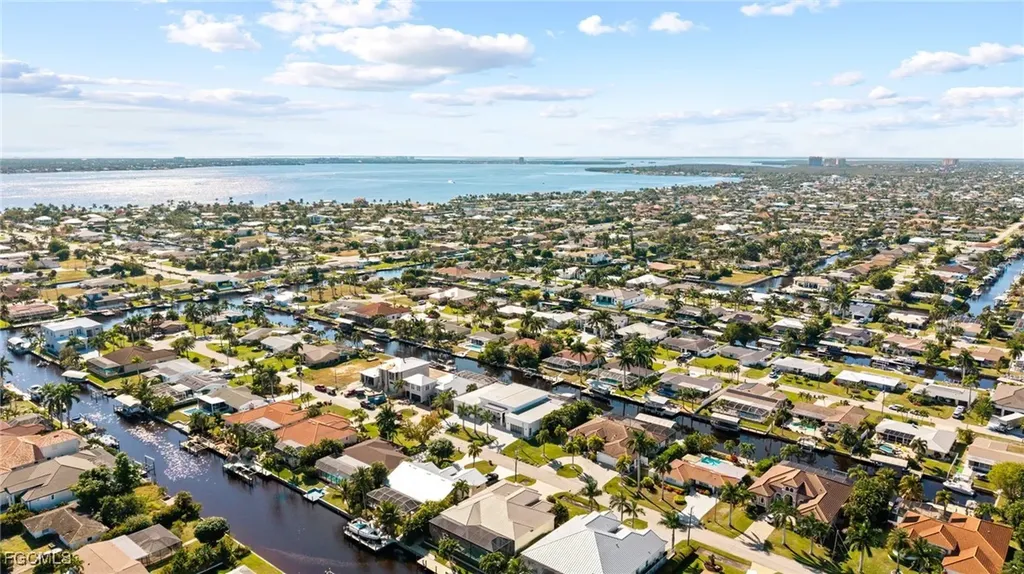 5324 Mayfair Court Cape Coral FL 33904