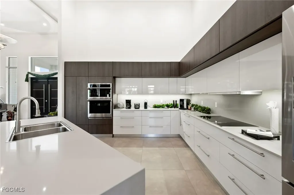 5324 Mayfair Court Cape Coral FL 33904