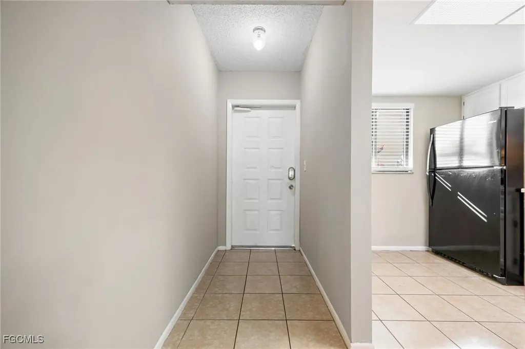 423 Cape Coral Parkway W Cape Coral FL 33914