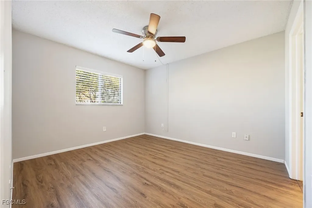 423 Cape Coral Parkway W Cape Coral FL 33914