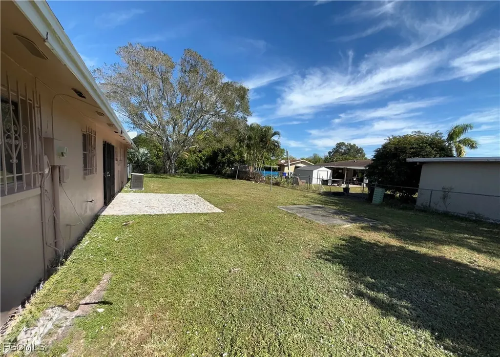 25 Castlebar Circle Fort Myers FL 33905