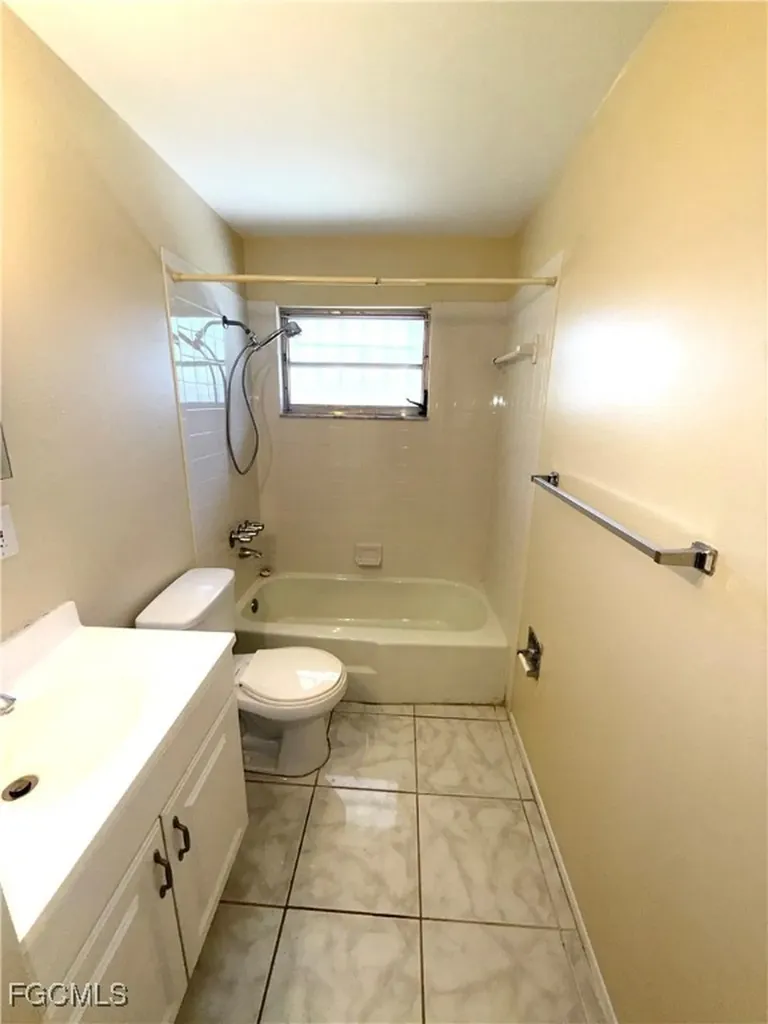 25 Castlebar Circle Fort Myers FL 33905